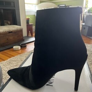 Nine West high heel bootie